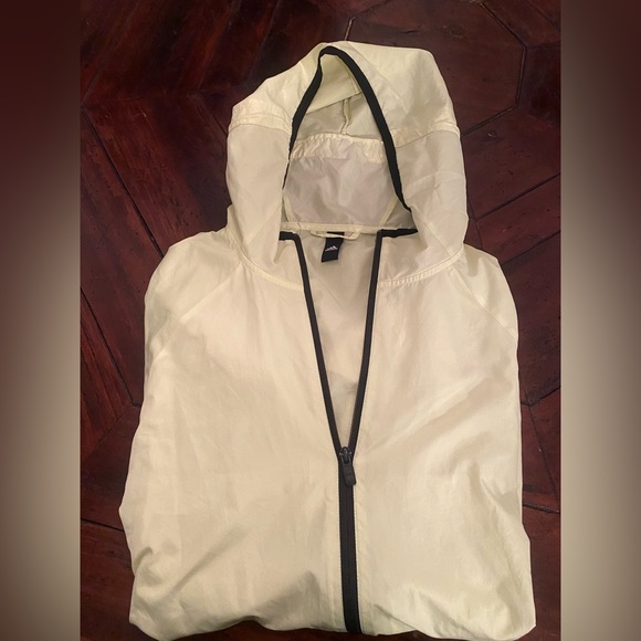 Adidas Men’s Marathon Translucent Running Jacket (L) Neon Green Color - Picture 4 of 7